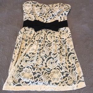 Black and White Lace Strapless Dress